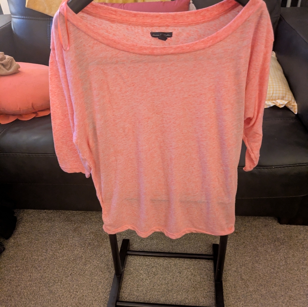 American Eagle Outfitters Pink Short Sleeve Tee